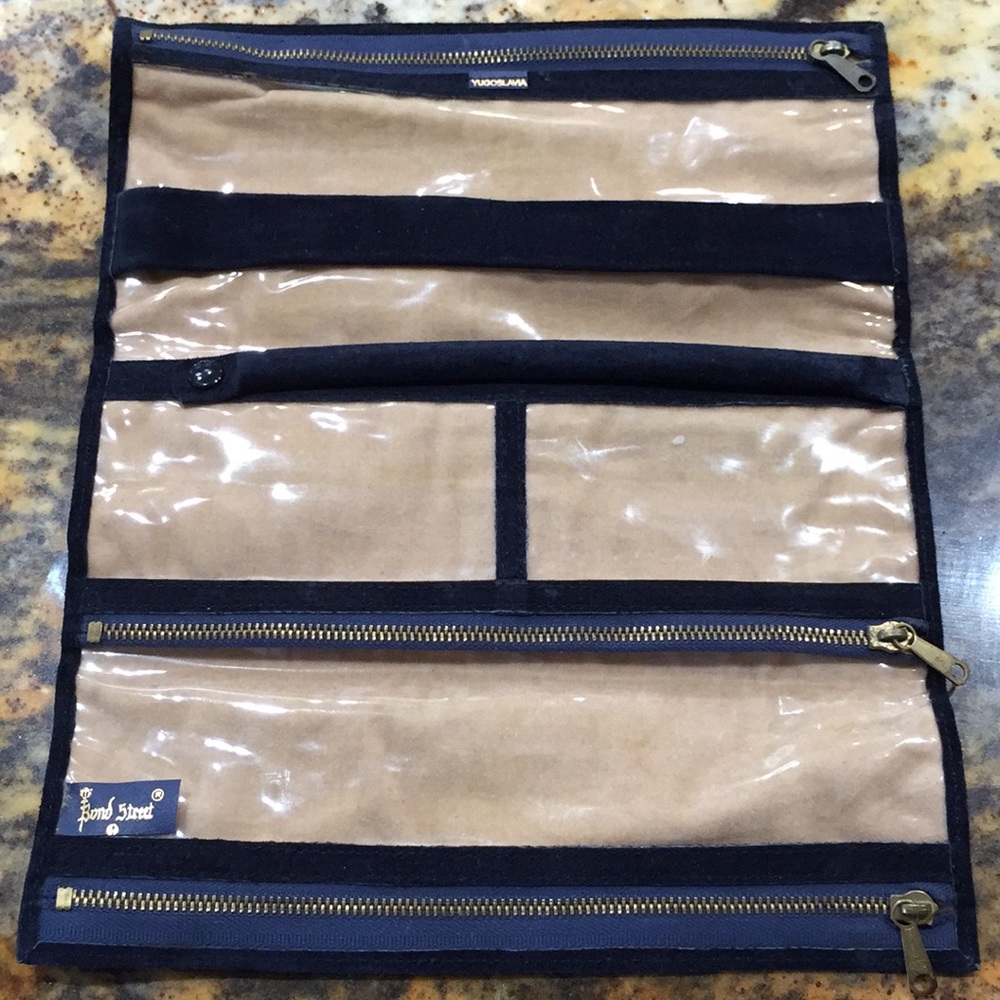 Bond Street suede jewelry travel case zipper& belt